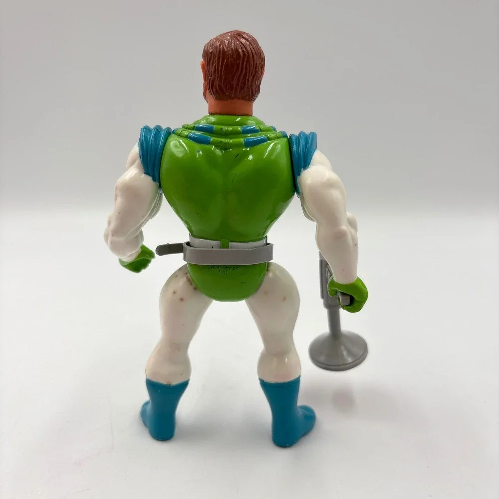 Vintage Pace Toys Earth Force Doctor Red Roger Wolf Figure w/Weapon 1985 LOOSE
